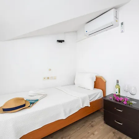 Legend Of Hotell